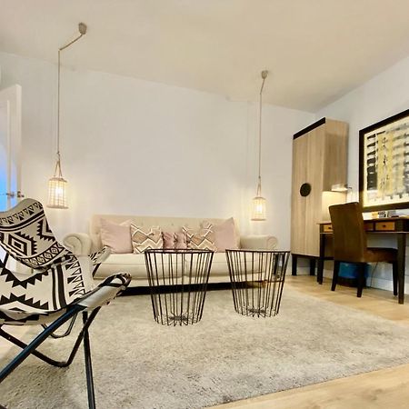 Appartement Charming La Casa De La Castellana à Madrid Extérieur photo
